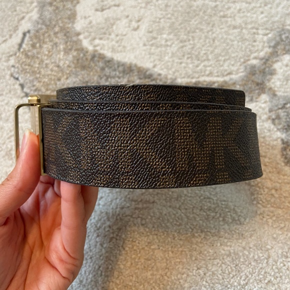 Michael Kors Belt // Size M - Picture 4 of 9